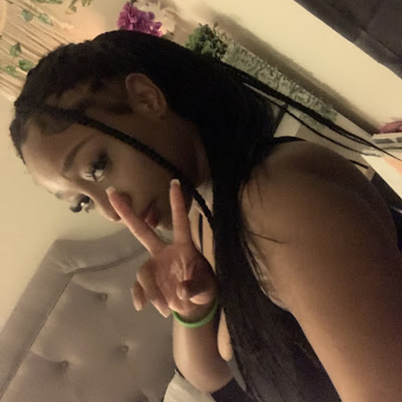 Meet your Posher, Jada - Picture 1 of 1